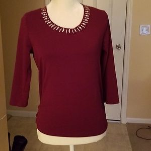 Round collar shirt
